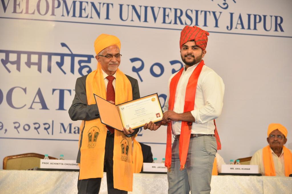 Bhartiya Skill Development University confers Degrees to its 236 students for Skill Development in its 1st Convocation Ceremony decoding=
