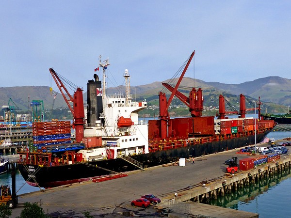 crucial-move-for-safe-and-secure-cargo-operation-at-the-port