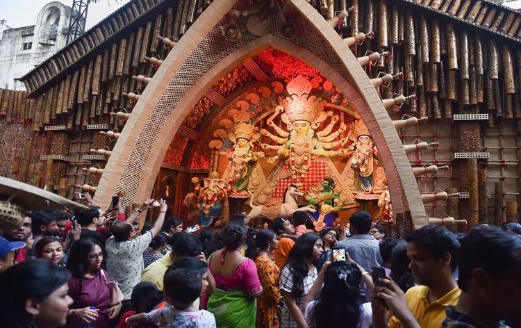 Durga Ashtami being celebrated in different parts of the country today decoding=