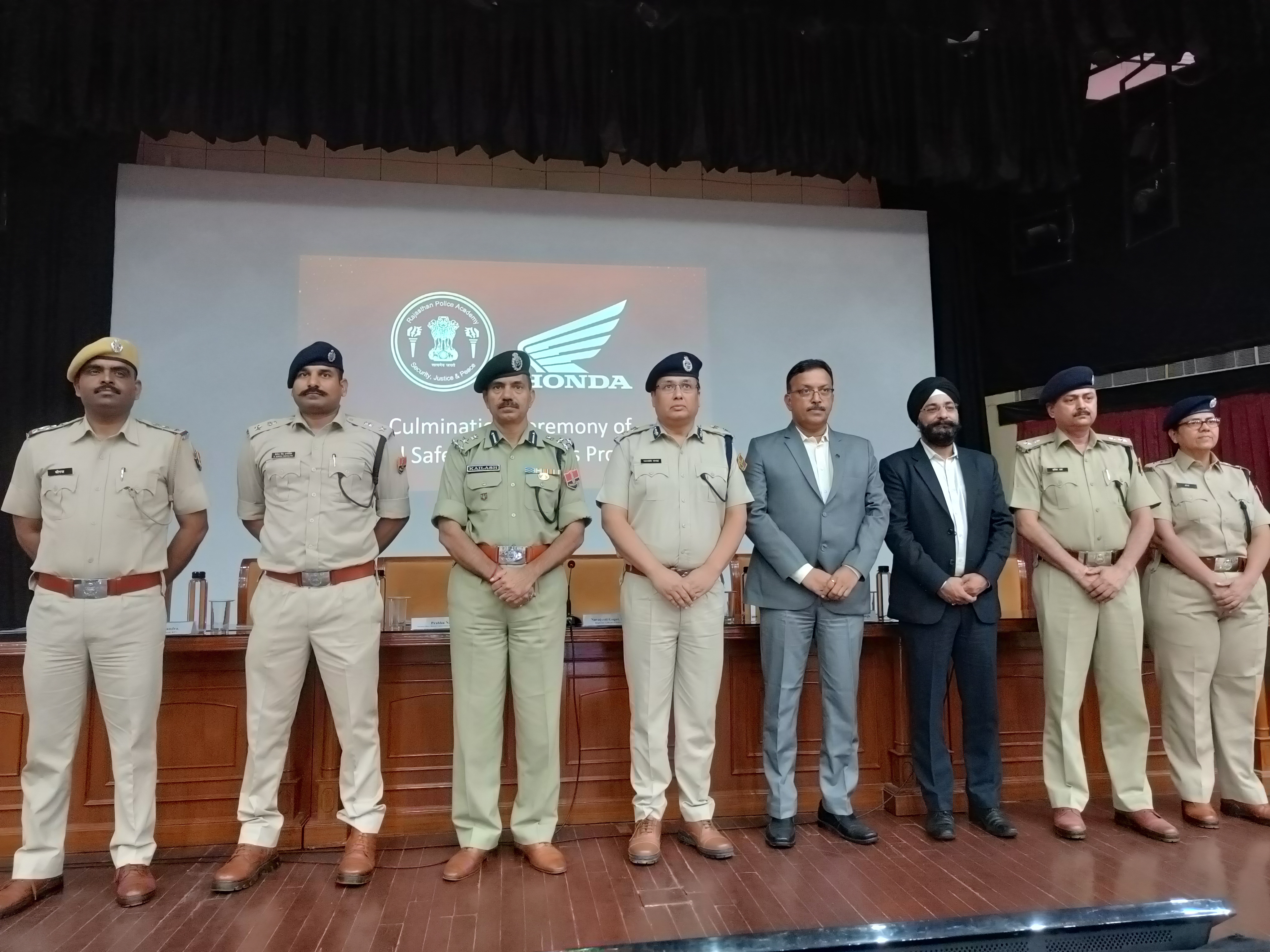 Honda Motorcycle & Scooter India in association with Rajasthan State Police culminates road safety awareness drive in Jaipur decoding=