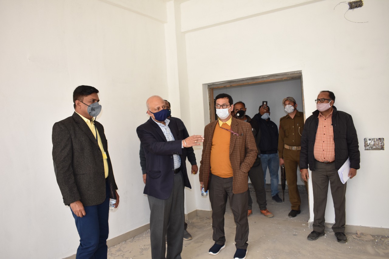 IIMC DG reviews construction work of Jammu Campus decoding=