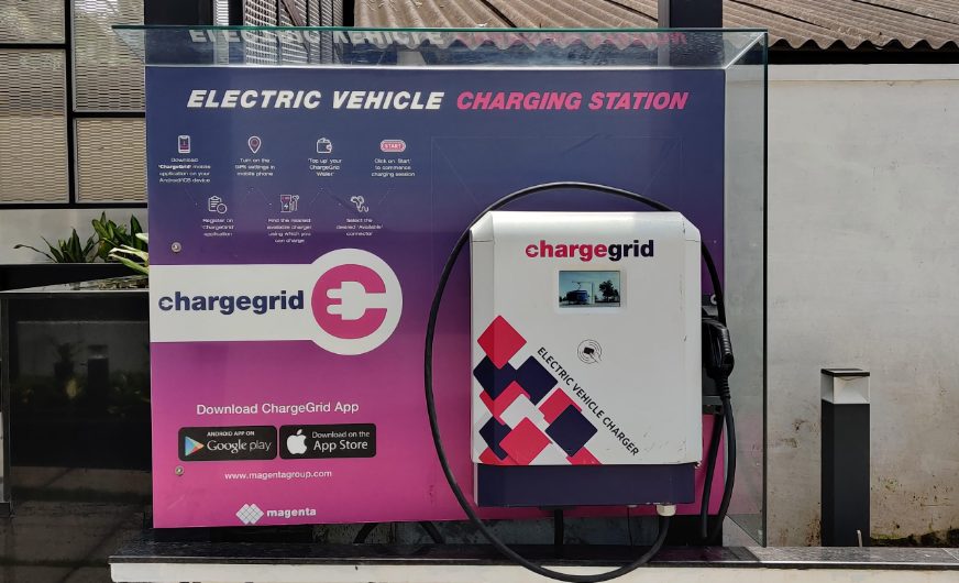 magenta-chargegrid-launched-its-first-dc-charger-at-the-heart-of-kozhikode-town-in-kerala-with-a-capacity-to-fast-charge-to-90-in-35-minutes