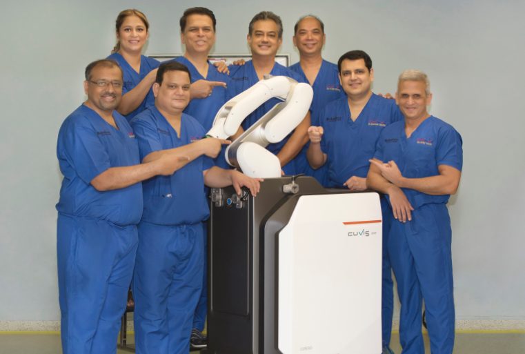 CritiCare Asia Multispecialty Hospital brings together India’s top six joint replacement surgeons to form the 1st Expert Team of Robodocs decoding=