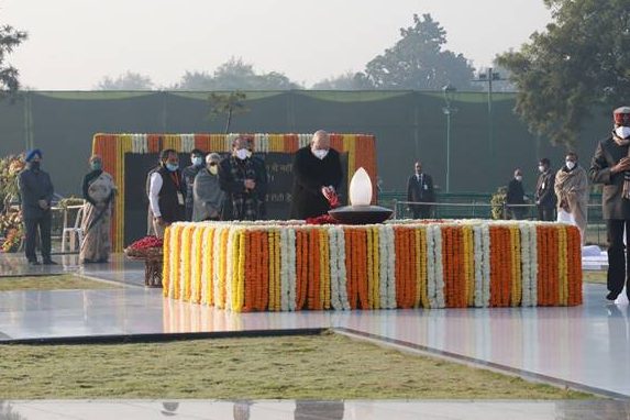 Atal ji’s commitment to work and service to the nation will always be the focus of inspiration for us-PM decoding=