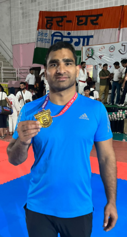 jmi-student-luqman-wins-gold-medal-in-national-ju-jitsu-championship-2023