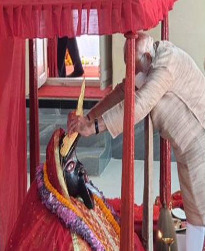 PM Modi performs Pooja at Jeshoreshwari Kali Shaktipeeth decoding=