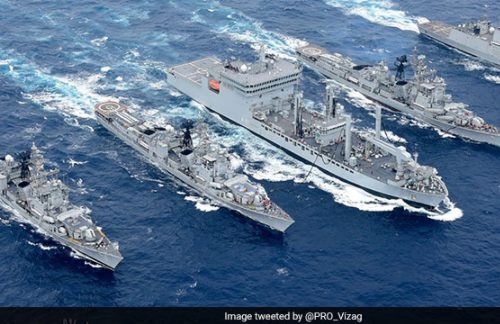 Amit Shah greeted the Indian Navy on the occasion of Navy Day today decoding=