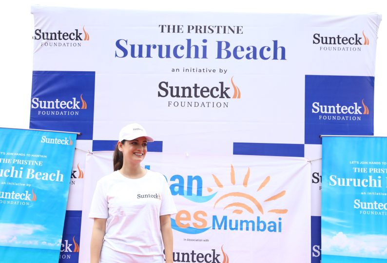 sunteck-inspires-beach-lovers-at-the-pristine-suruchi-beach