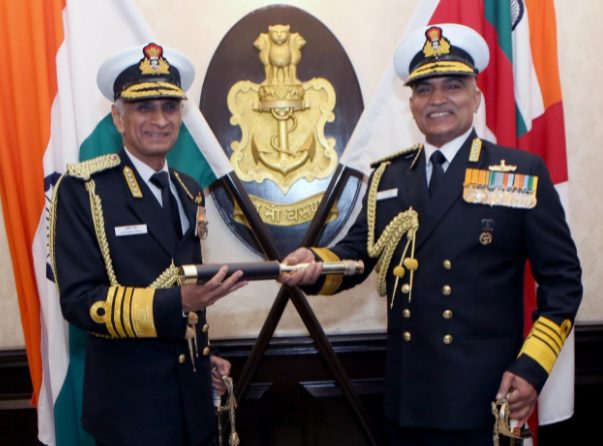 ADMIRAL R HARI KUMAR, PVSM, AVSM, VSM, ADC ASSUMES COMMAND OF THE INDIAN NAVY AS 25th CHIEF OF THE NAVAL STAFF decoding=