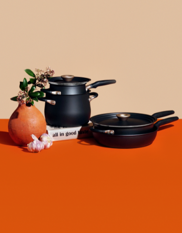 Meyer launches Accent, a collection of mixed-materials designer cookware decoding=