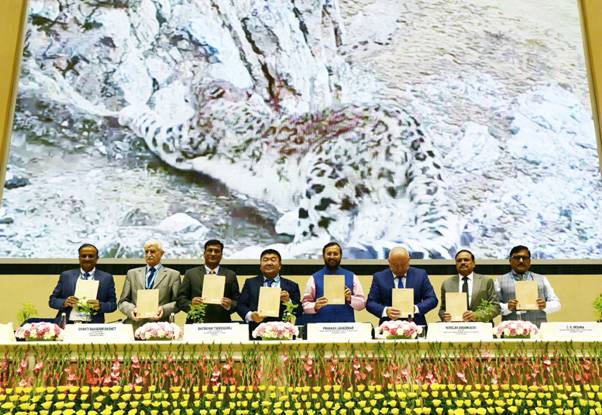 First National Protocol to Enumerate Snow Leopard Population in India Launched decoding=