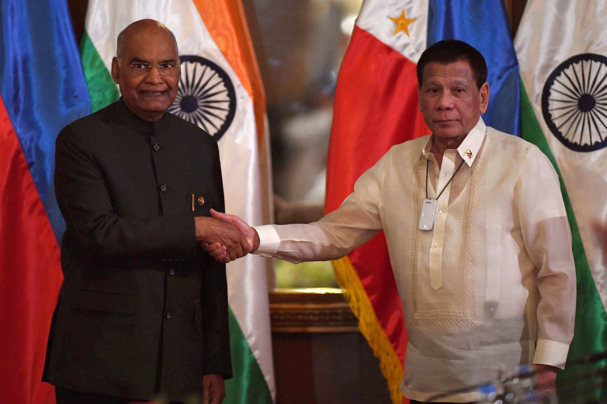 President recalls a strong bond of friendship of people of India and Philippines for decades decoding=