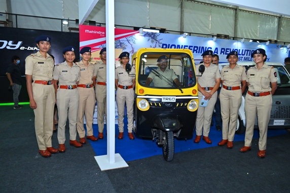 mahindra-showcases-its-wide-range-of-electric-vehicles-at-the-pune-alternate-fuel-conclave-2022-2