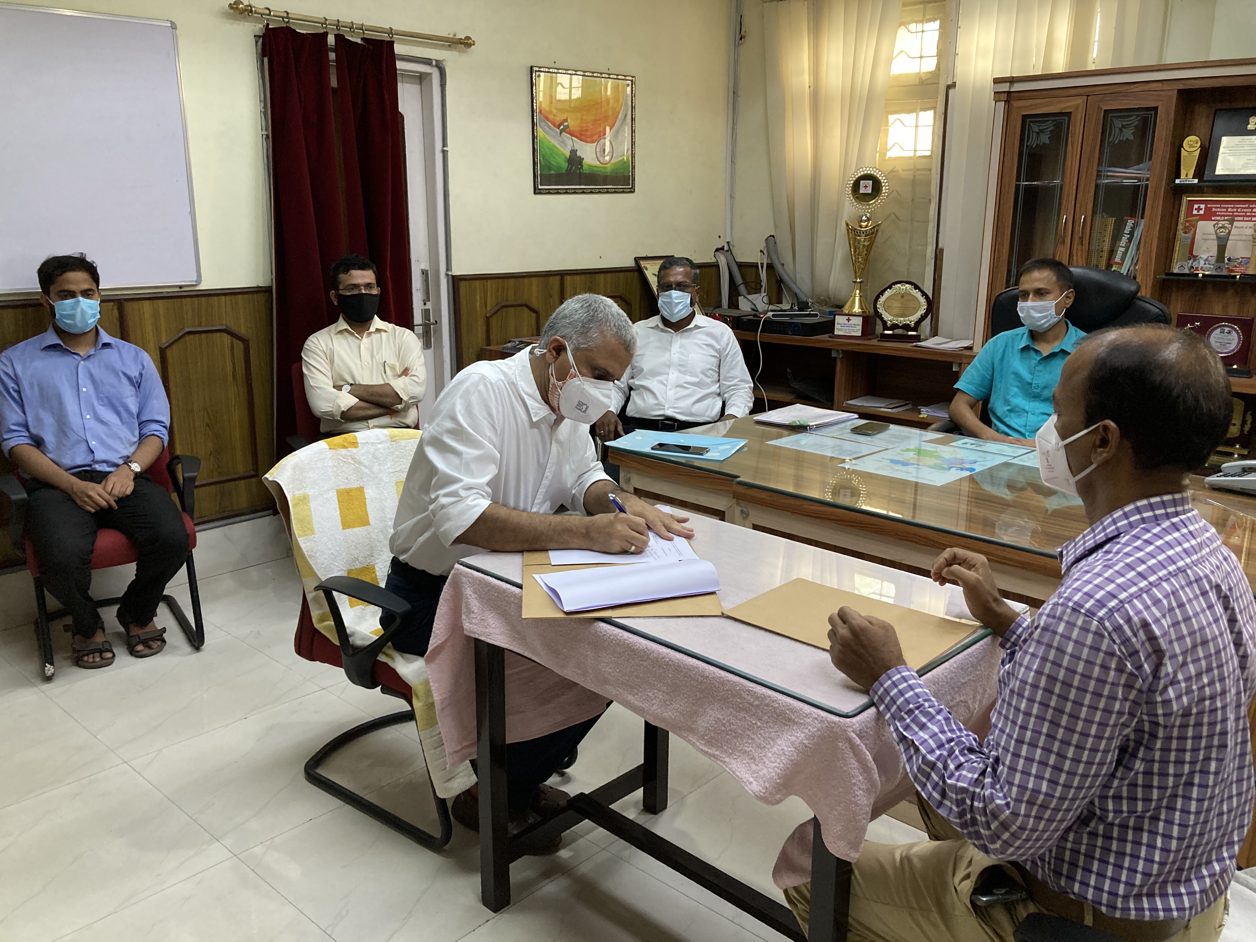 iim-sambalpur-signs-mou-with-the-office-of-the-collector-cum-district-magistrate