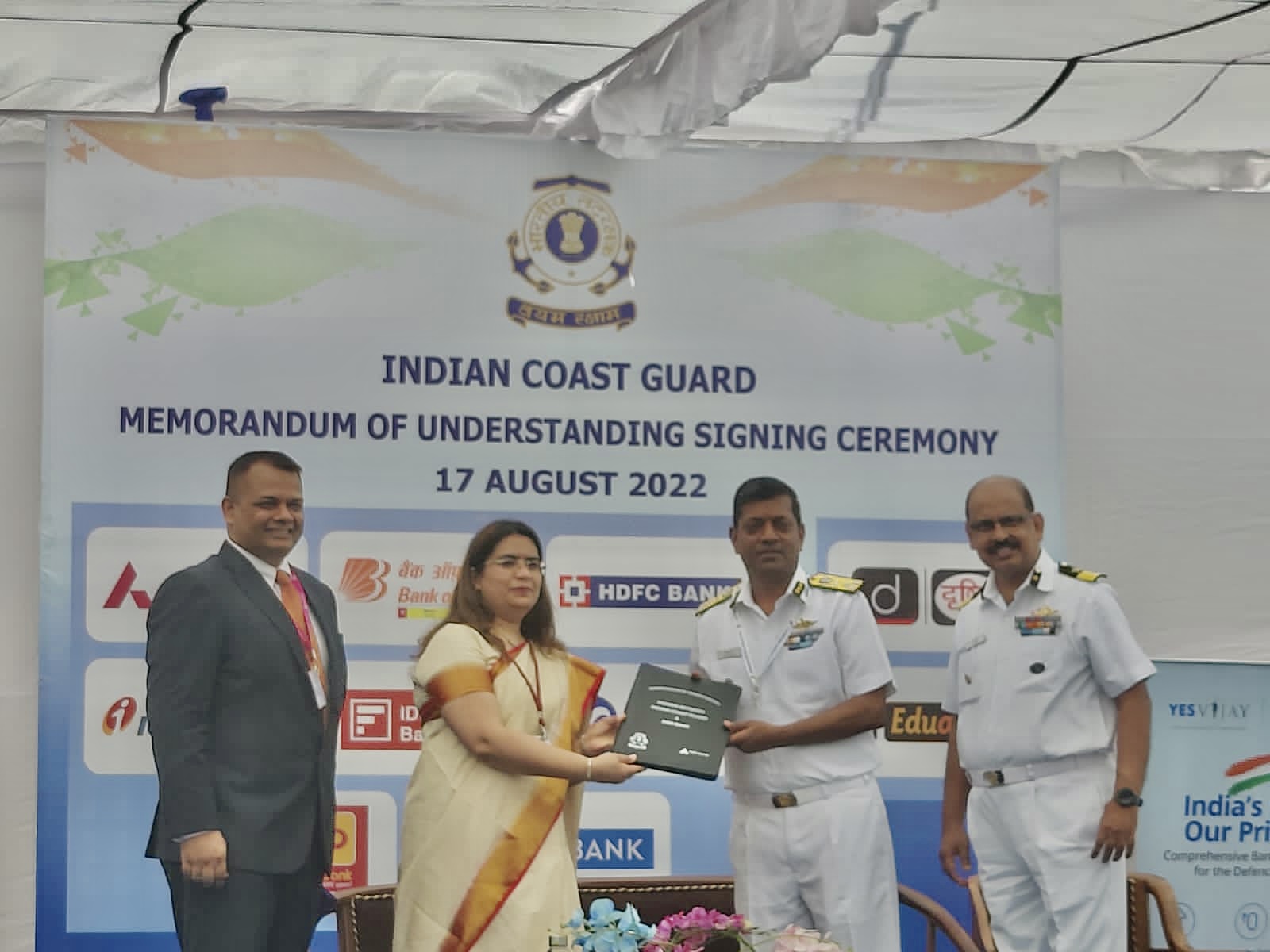 axis-bank-signs-mou-with-indian-coast-guard