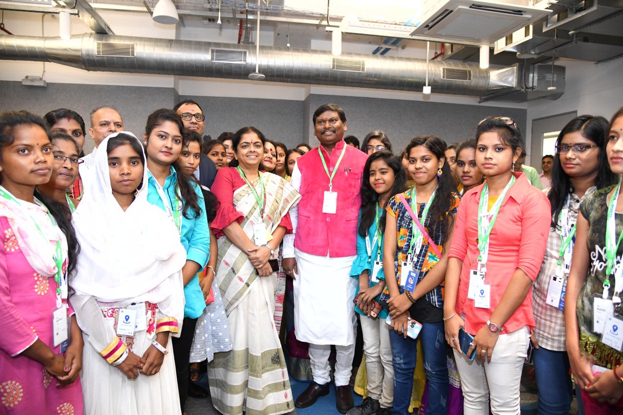 Young women from Tribal Areas to receive Digital Skills Training decoding=