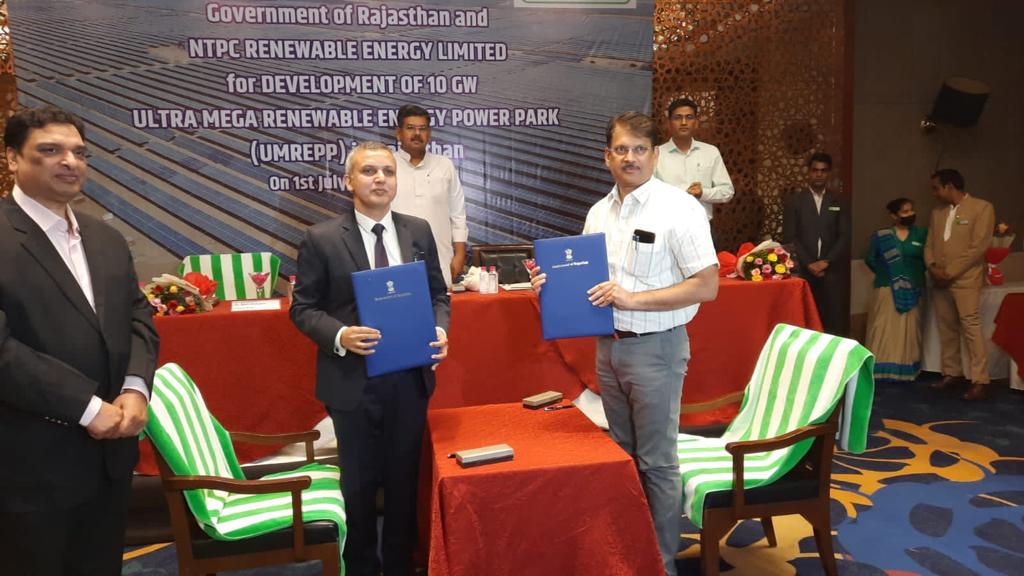 NTPC Renewable Energy Limited signs MOU with Government of Rajasthan to develop 10 GW Ultra Mega Renewable Energy Power Parks (UMREPP) in Rajasthan decoding=