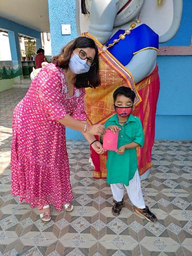 Podar Jumbo Kids gifts Eco Friendly Diwali Beej Patakhasto its students decoding=