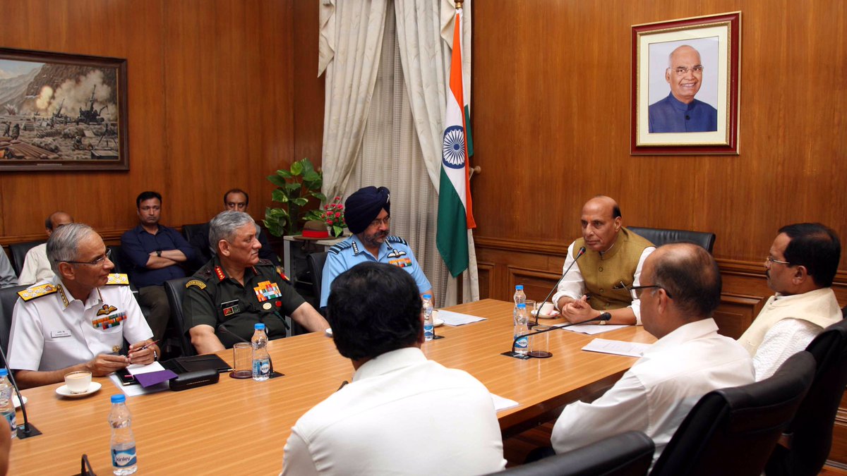 shri-rajnath-singh-assumes-office-of-the-defence-minister